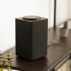 composition-smart-speaker-table